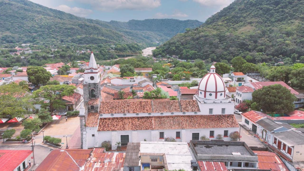 Casa Amberes Bed & Breakfast Honda  Dış mekan fotoğraf